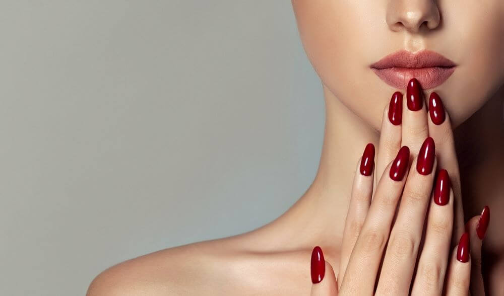 manicure tytanowy